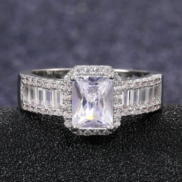 🎀 Trendy Radiant Cut Dazzling Zircon Rectangle Rings for Women, PD164 - Picture 1 of 9